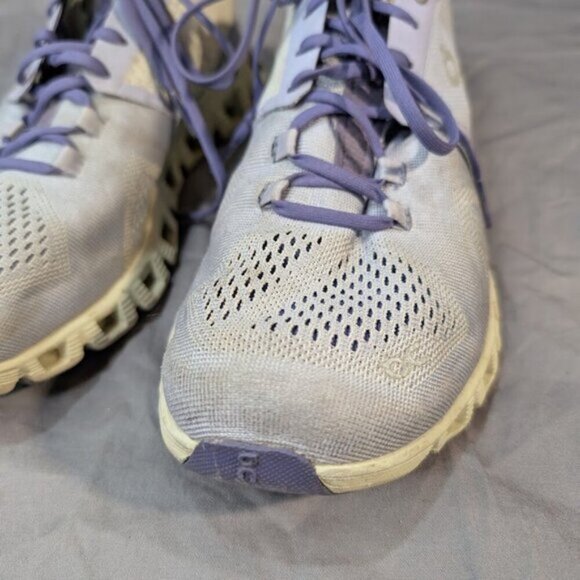 On Running QC On Cloud White and Purple Athletic Running Shoes Sneakers Wmn 7.5 - Picture 3 of 9